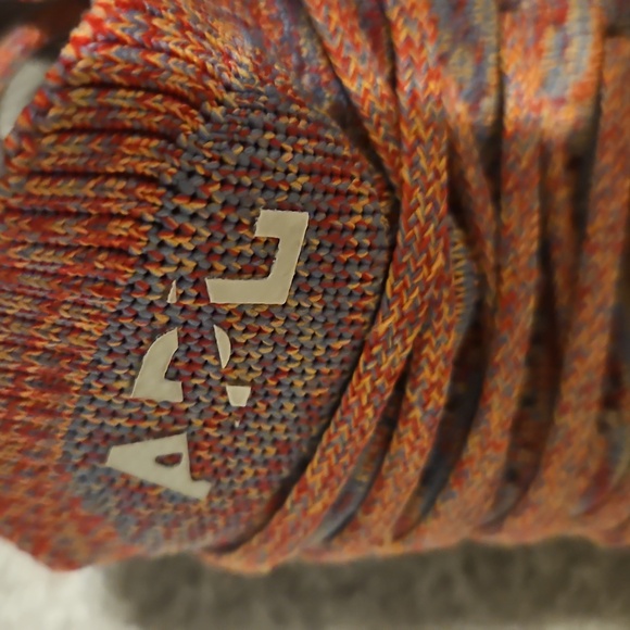 Stylish Knit Sneakers Setby Apl.can Purchase As Many As You Want. - Picture 8 of 11